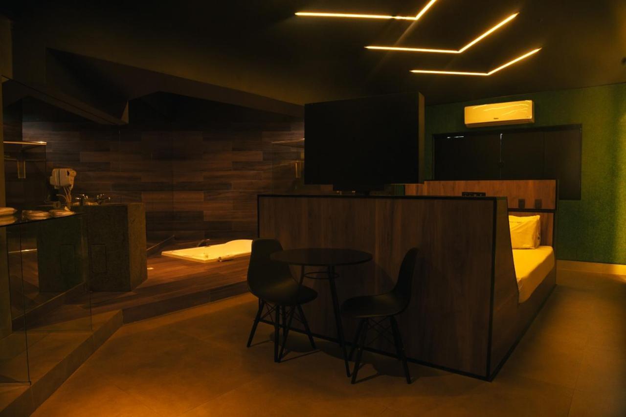 Motel Platinum Londrina Esterno foto